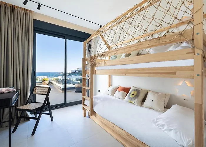 Apartment Exquisite Penthouse With Panoramic Sea View Rdr475