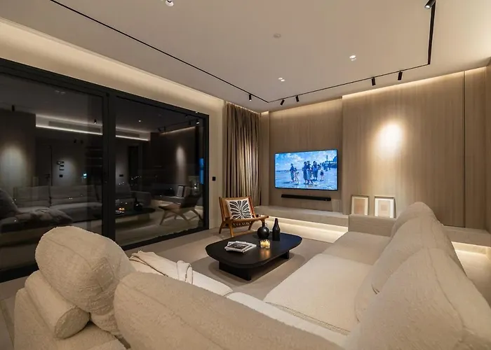 Apartment Exquisite Penthouse With Panoramic Sea View Rdr475