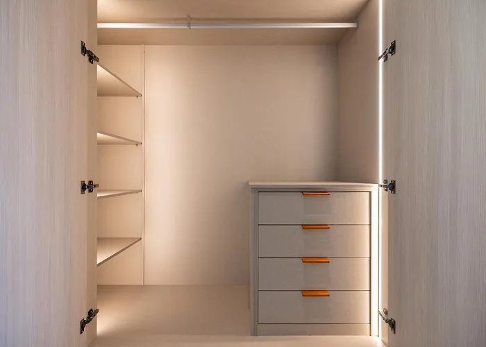 Exquisite Penthouse With Panoramic Sea View Rdr475