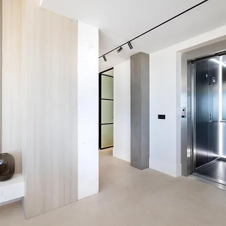 Exquisite Penthouse With Panoramic Sea View Rdr475 *