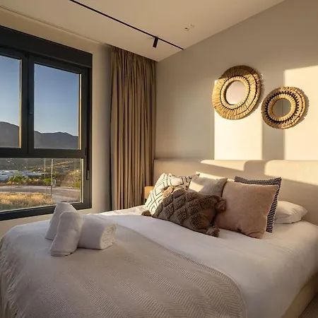 Exquisite Penthouse With Panoramic Sea View Rdr475 アパート