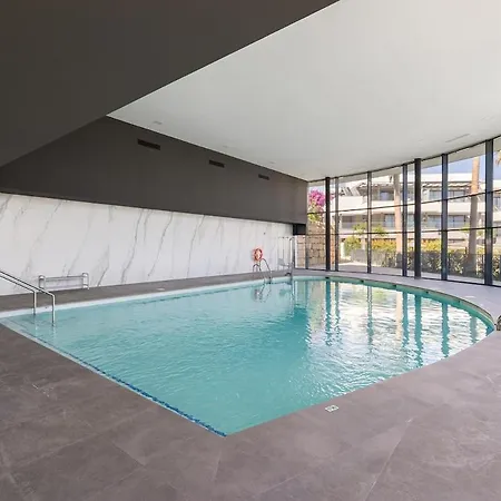 Exquisite Penthouse With Panoramic Sea View Rdr475