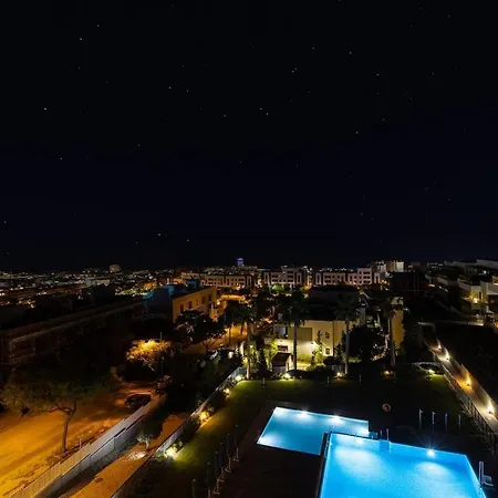Exquisite Penthouse With Panoramic Sea View Rdr475 アパート