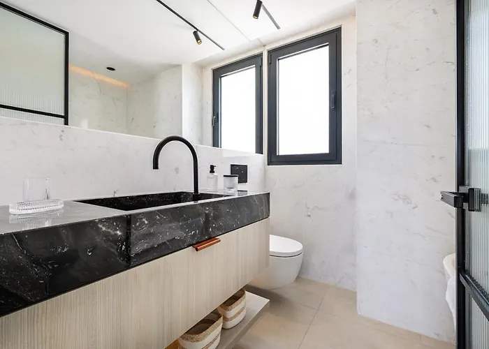 Exquisite Penthouse With Panoramic Sea View Rdr475 * 埃斯特波纳