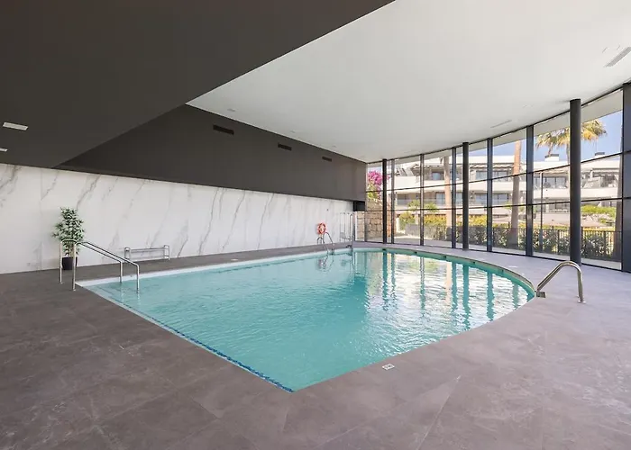 Exquisite Penthouse With Panoramic Sea View Rdr475