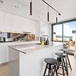 Exquisite Penthouse With Panoramic Sea View Rdr475