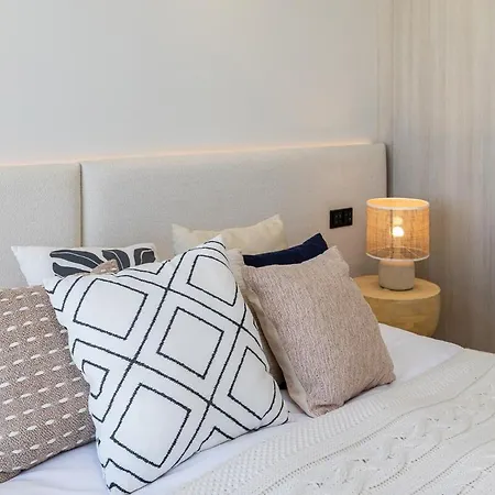 Apartman Exquisite Penthouse With Panoramic Sea View Rdr475