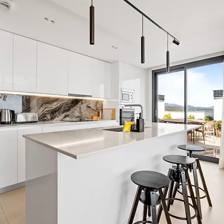 Exquisite Penthouse With Panoramic Sea View Rdr475